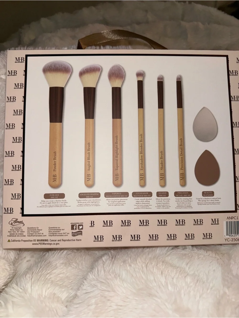 8-Piece Makeup Brush Set with Sponges - NIB